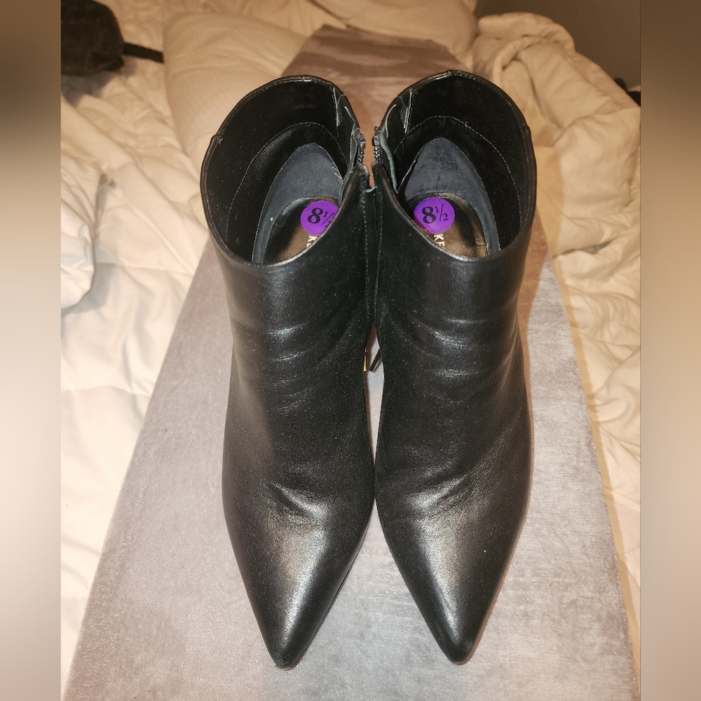 Kenneth Cole Sleek Black Ankle Booties